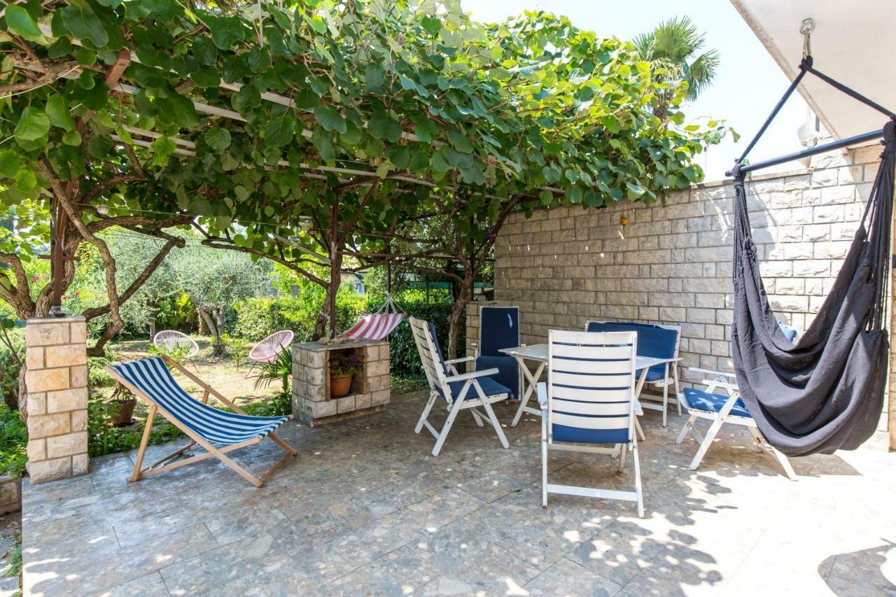 Casa Flora 3-Minutes' Walk From The Beach Villa Novigrad Istria Exterior foto